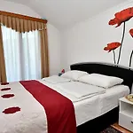 Keep Calm Garden Holiday home *