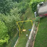 Keep Calm Garden Holiday home